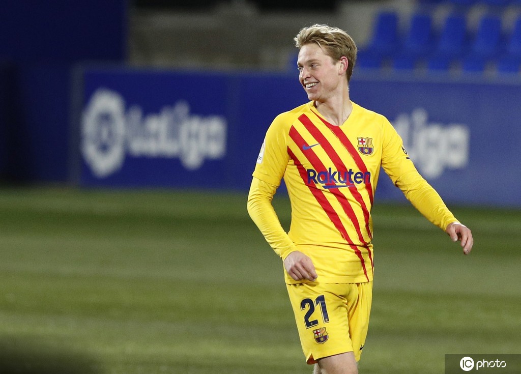 LOL英雄联盟投注竞猜-包含乌拉圭强势里昂，德容送出助攻的词条