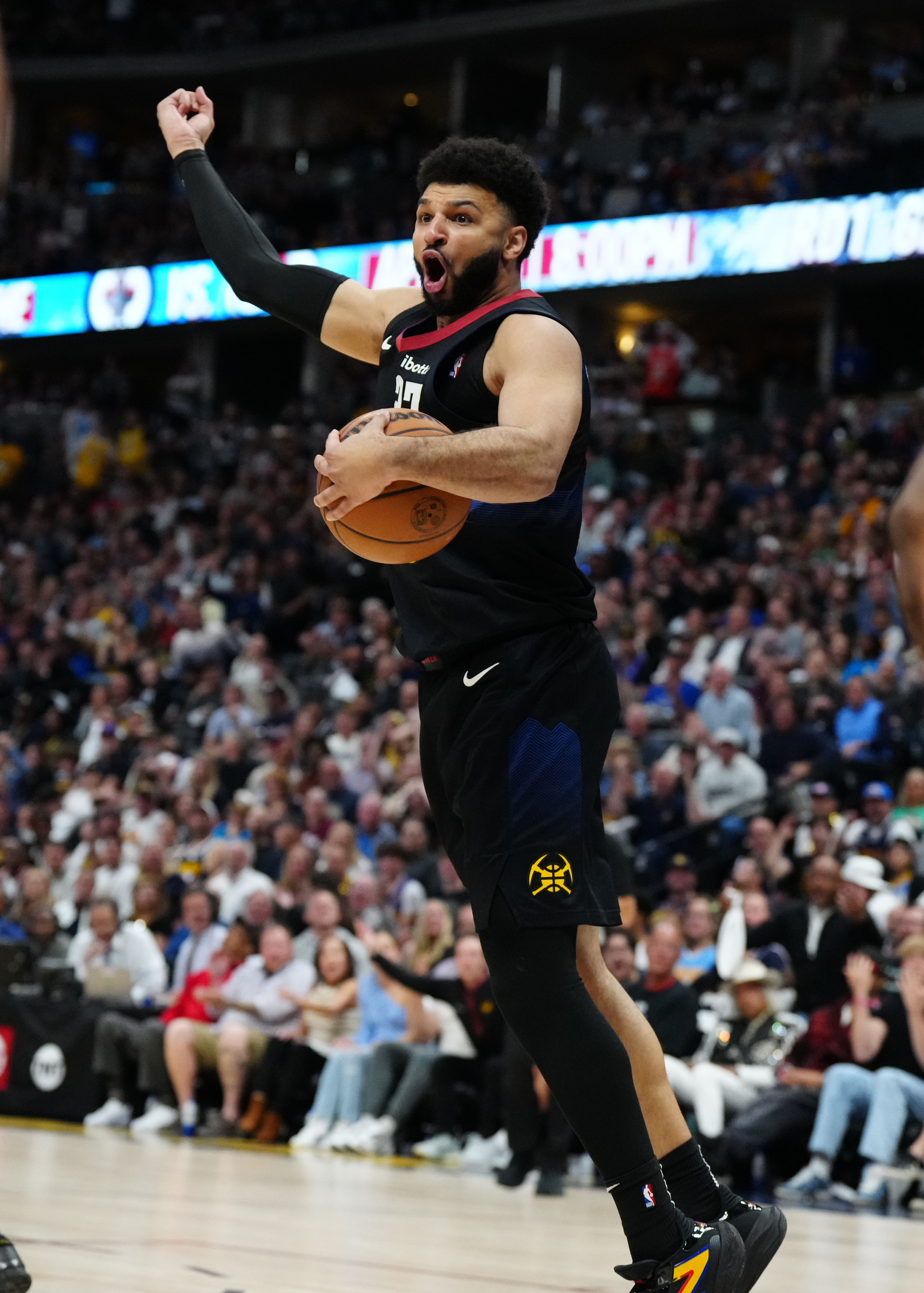 包含西班牙网球队翻盘德国网球队，穆雷高光表现的词条