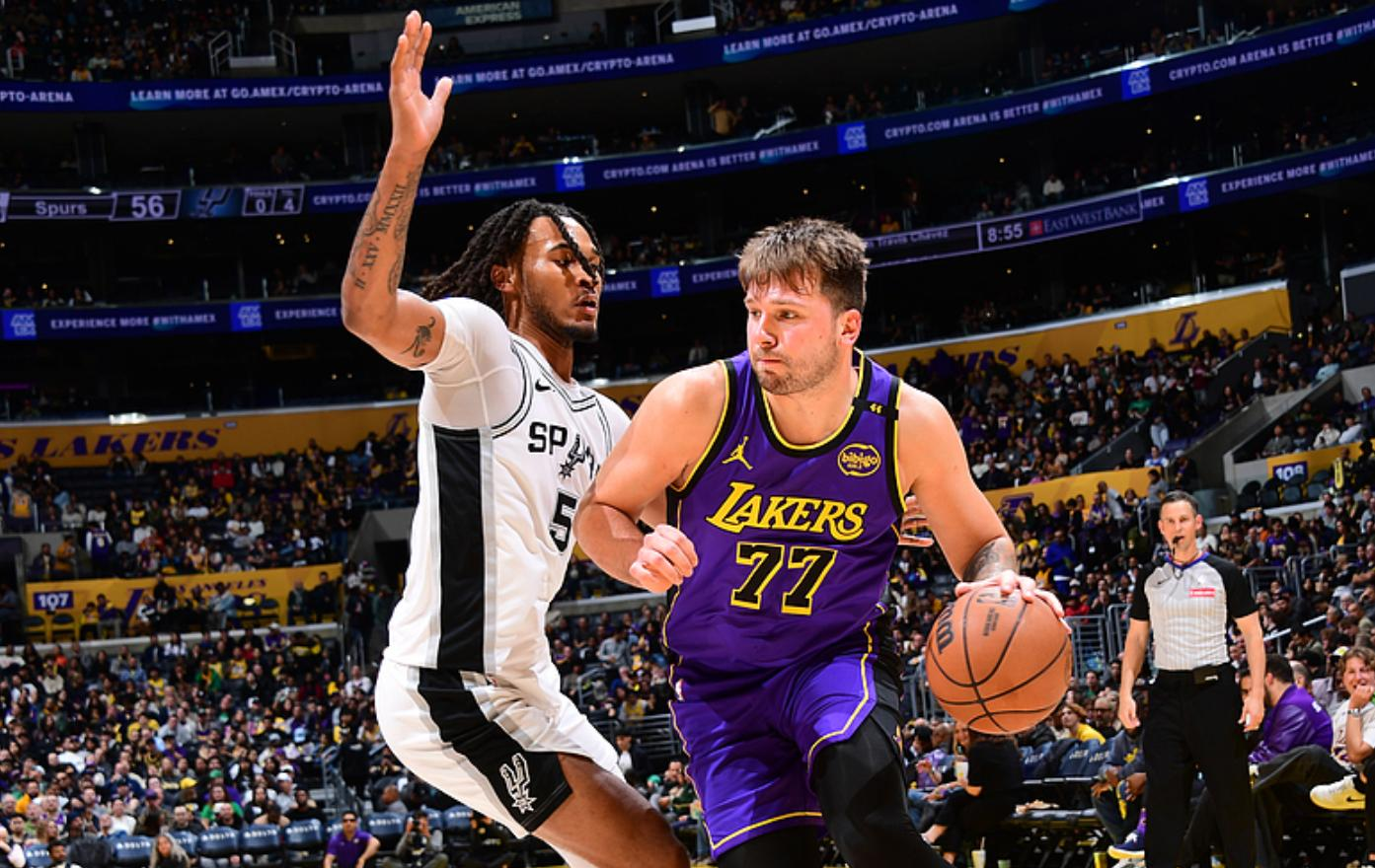 LPL赛事观看-快船碾压马刺，东契奇惊艳世界的简单介绍