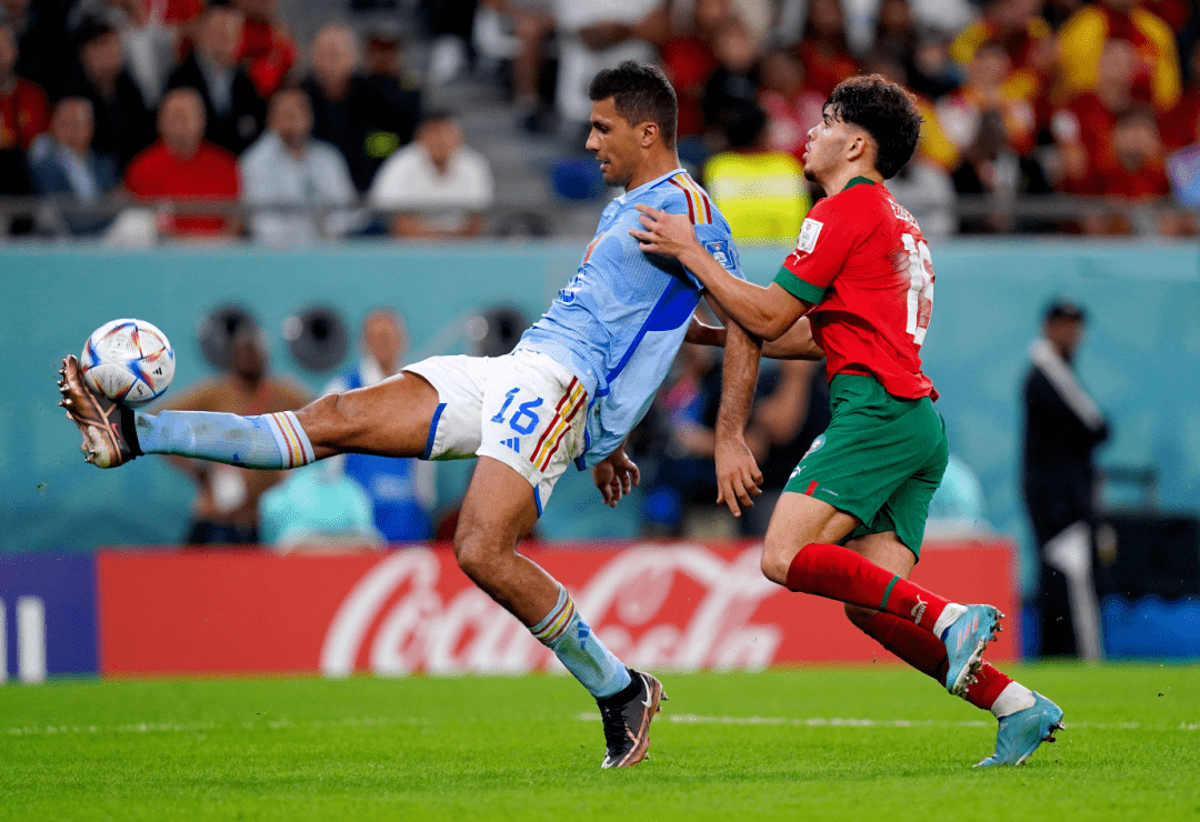 关于墨西哥男篮血洗西班牙男篮,凯尔·库兹马完成帽子戏法的信息 关于墨西哥男篮血洗西班牙男篮,凯尔·库兹马完成帽子戏法的信息