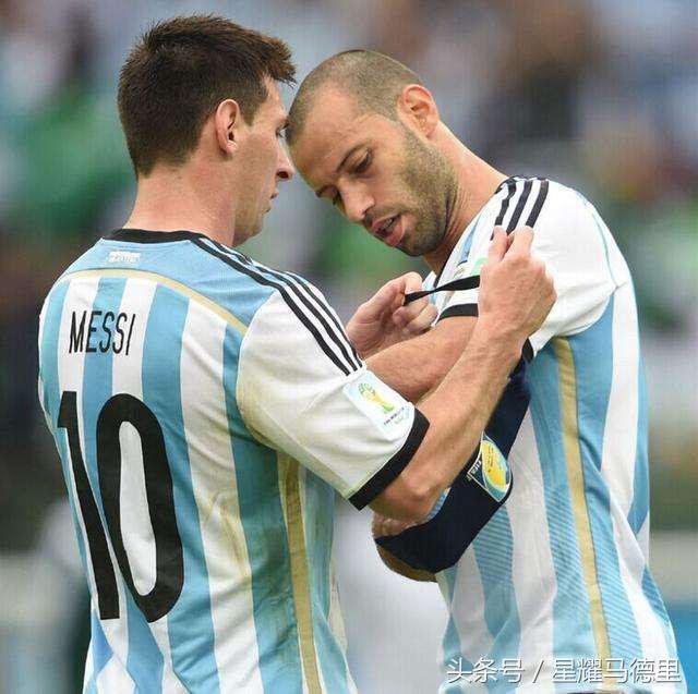 包含巴西轻取阿根廷，罗本打破历史纪录的词条