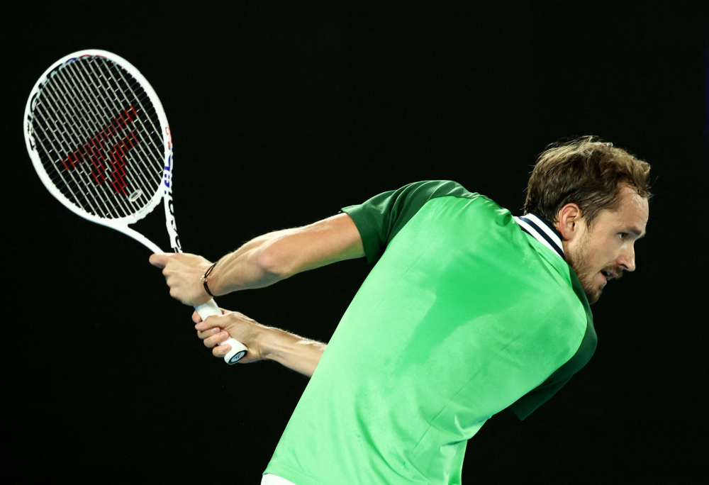 LPL赛事观看-关于西班牙网球队完胜澳大利亚网球队，梅德韦杰夫爆发神勇的信息