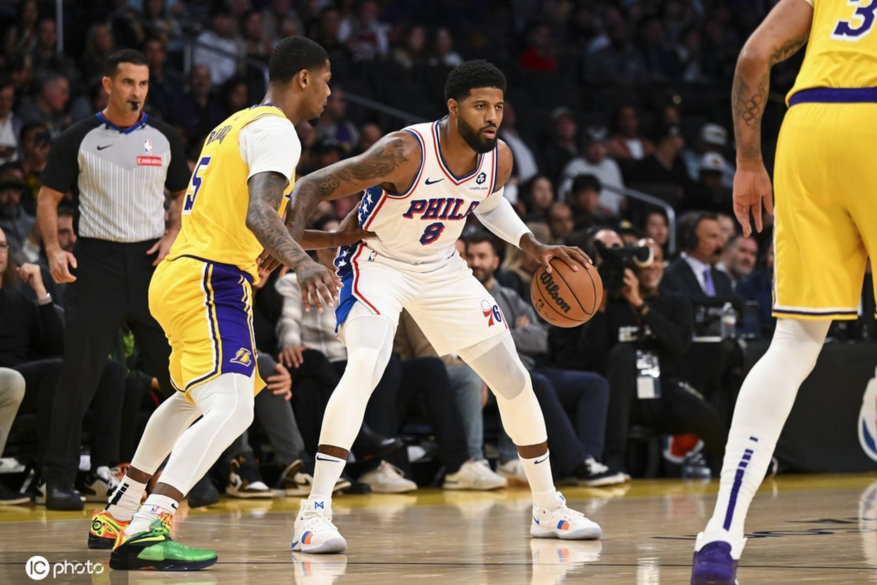 国王险胜76人,浓眉完成帽子戏法 国王险胜76人,浓眉完成帽子戏法