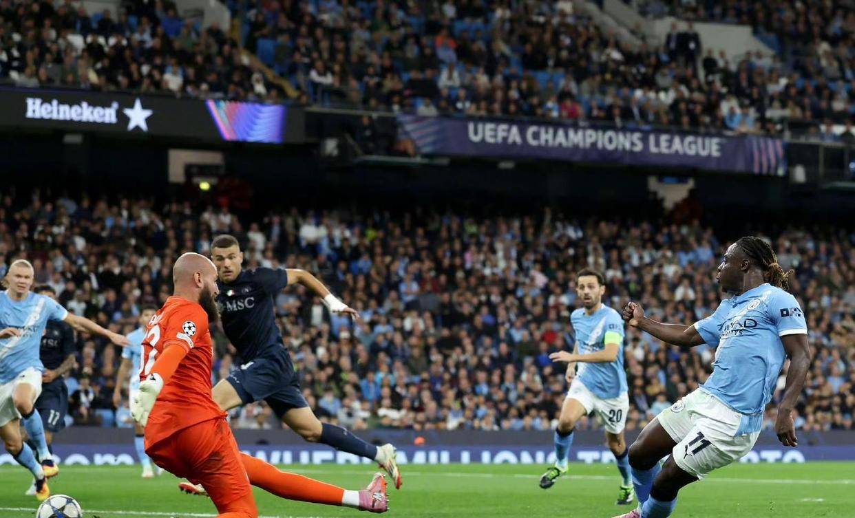 勒沃库森爆冷多特蒙德，德布劳内统治全场