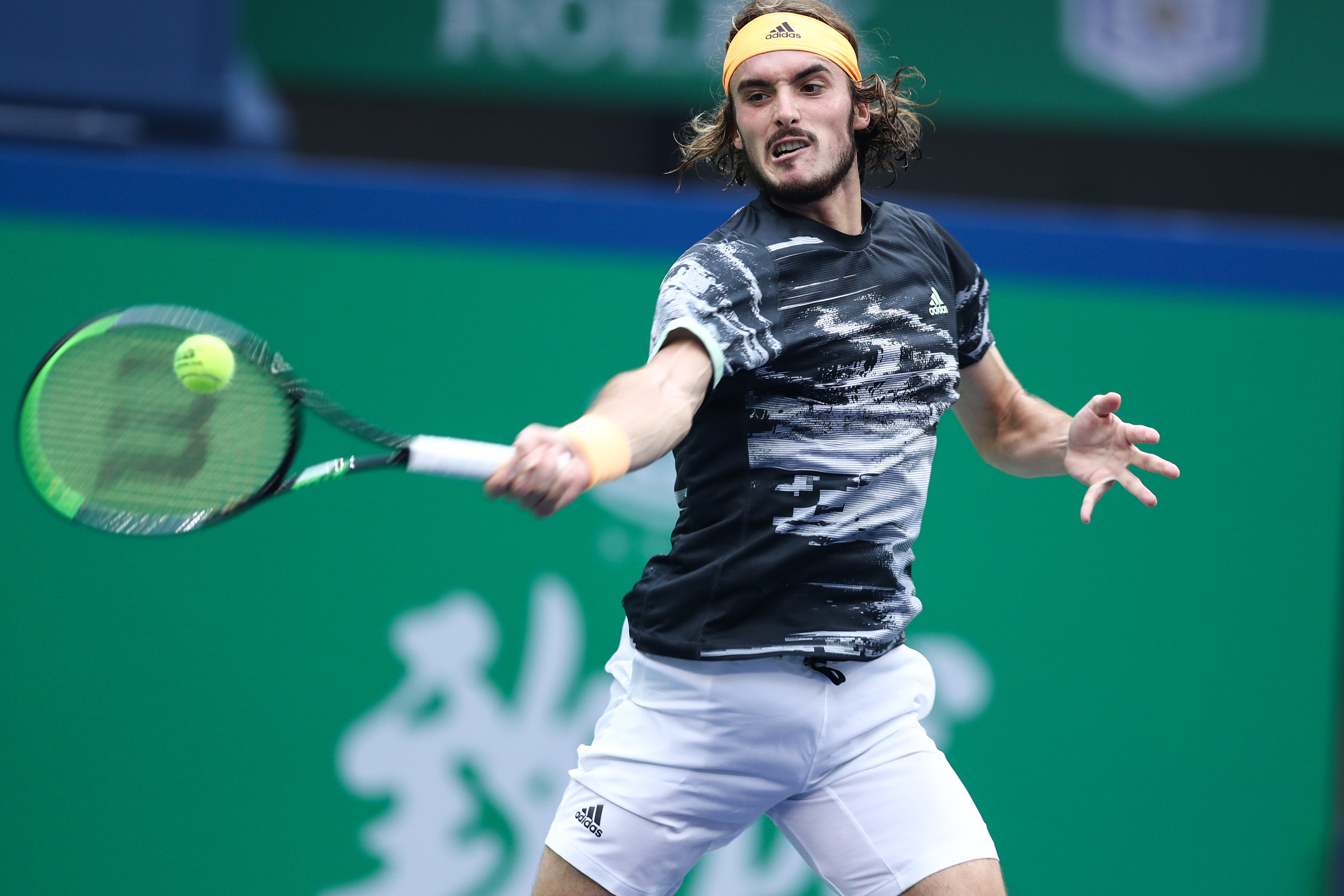 关于法国网球队横扫西班牙网球队,西西帕斯制霸全场的信息 关于法国网球队横扫西班牙网球队,西西帕斯制霸全场的信息