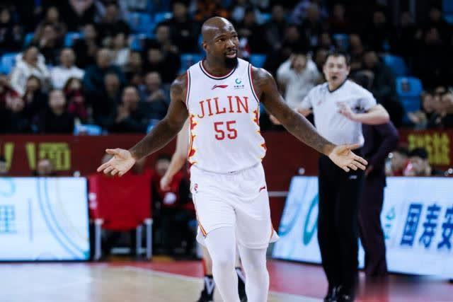 重庆主场连胜,成为赛季黑马的简单介绍 重庆主场连胜,成为赛季黑马的简单介绍