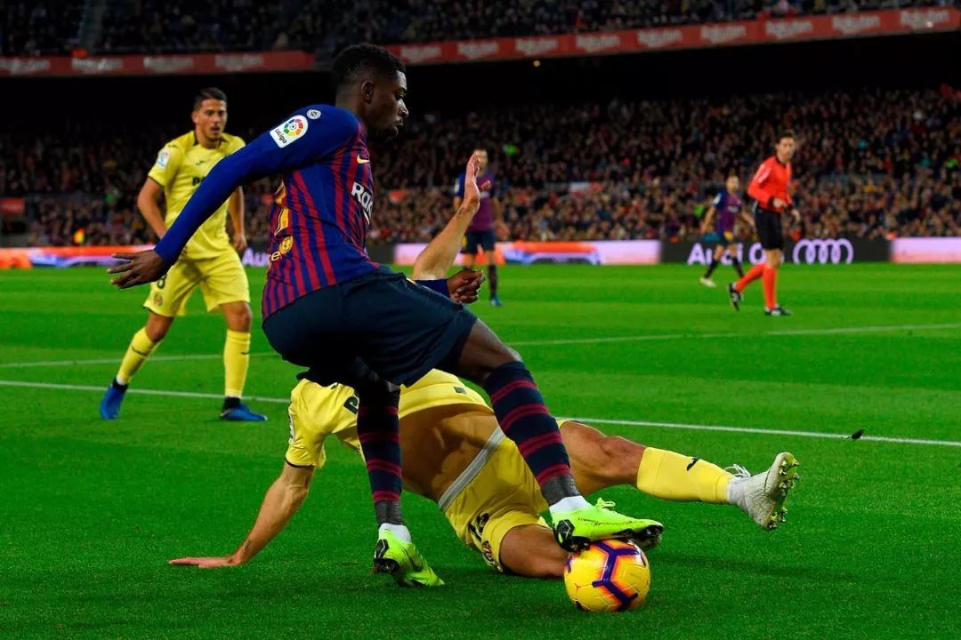 关于比利亚雷亚尔继续领跑积分榜,稳居榜首位置的信息 关于比利亚雷亚尔继续领跑积分榜,稳居榜首位置的信息