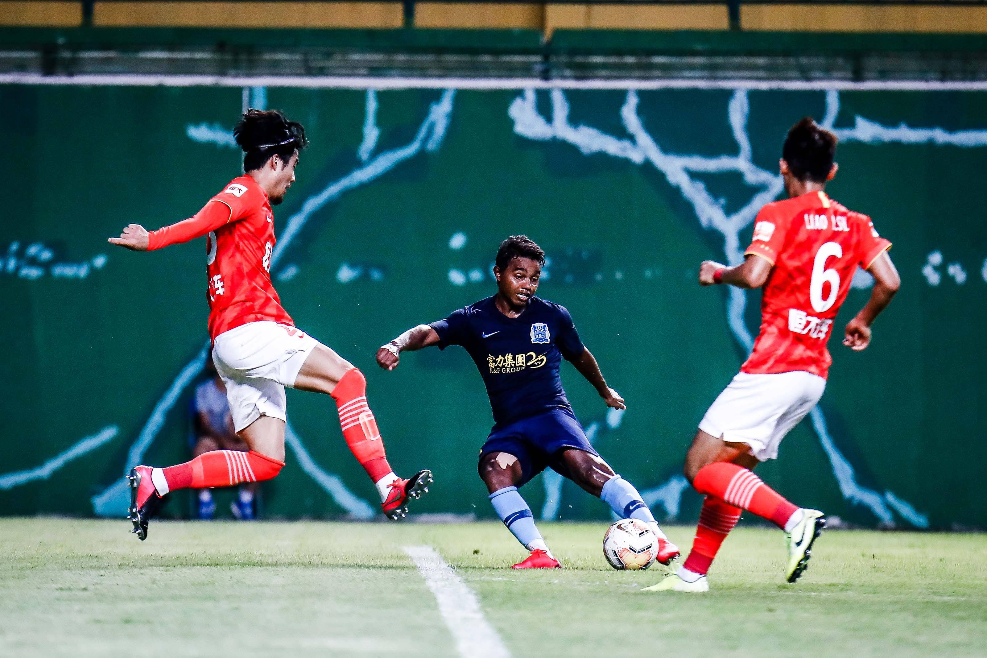 广州富力斩获连胜,球队信心大增的简单介绍 广州富力斩获连胜,球队信心大增的简单介绍