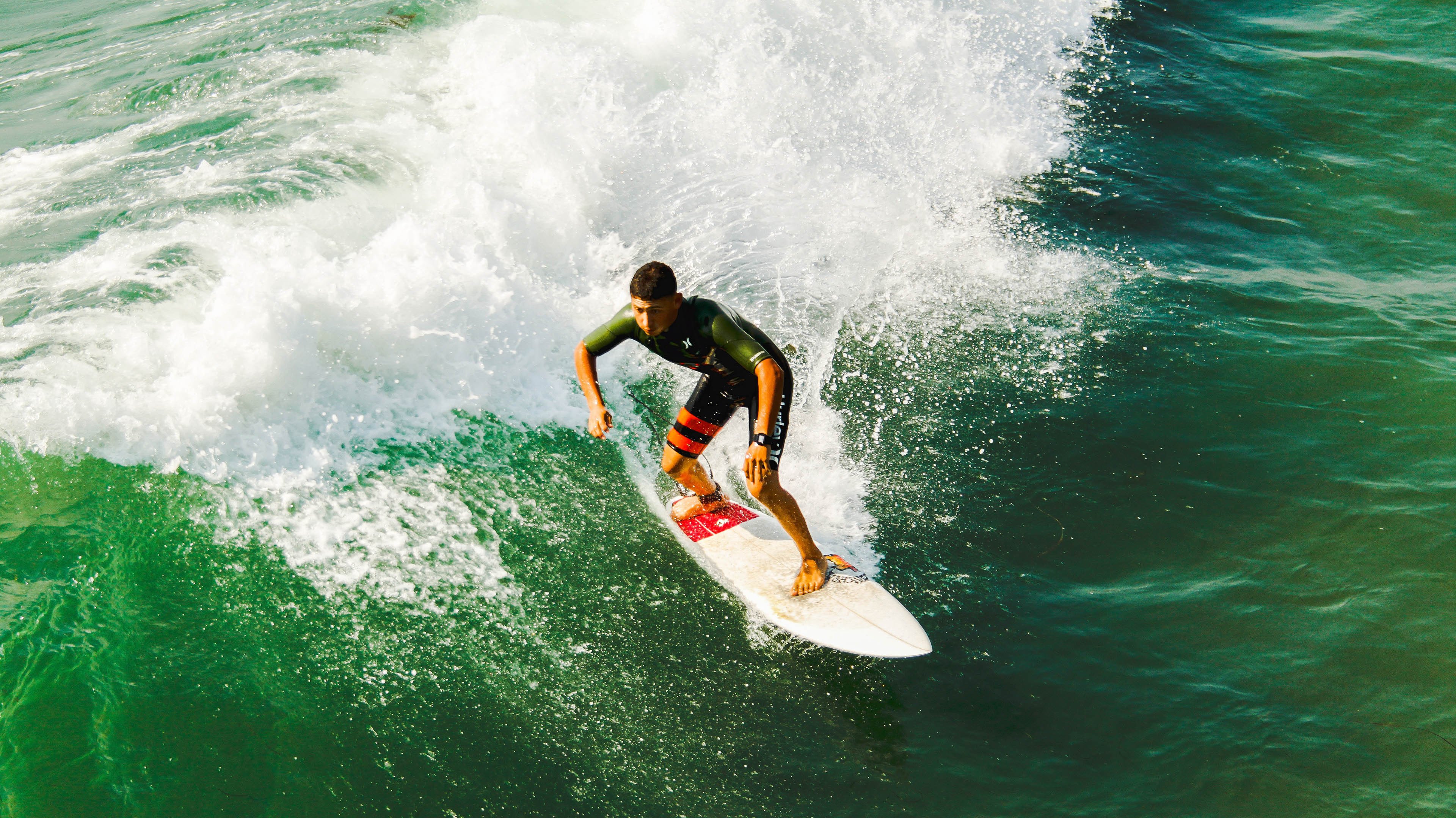 从布雷默稳定输出到巴萨式碾压,足球战术中的不掉线哲学