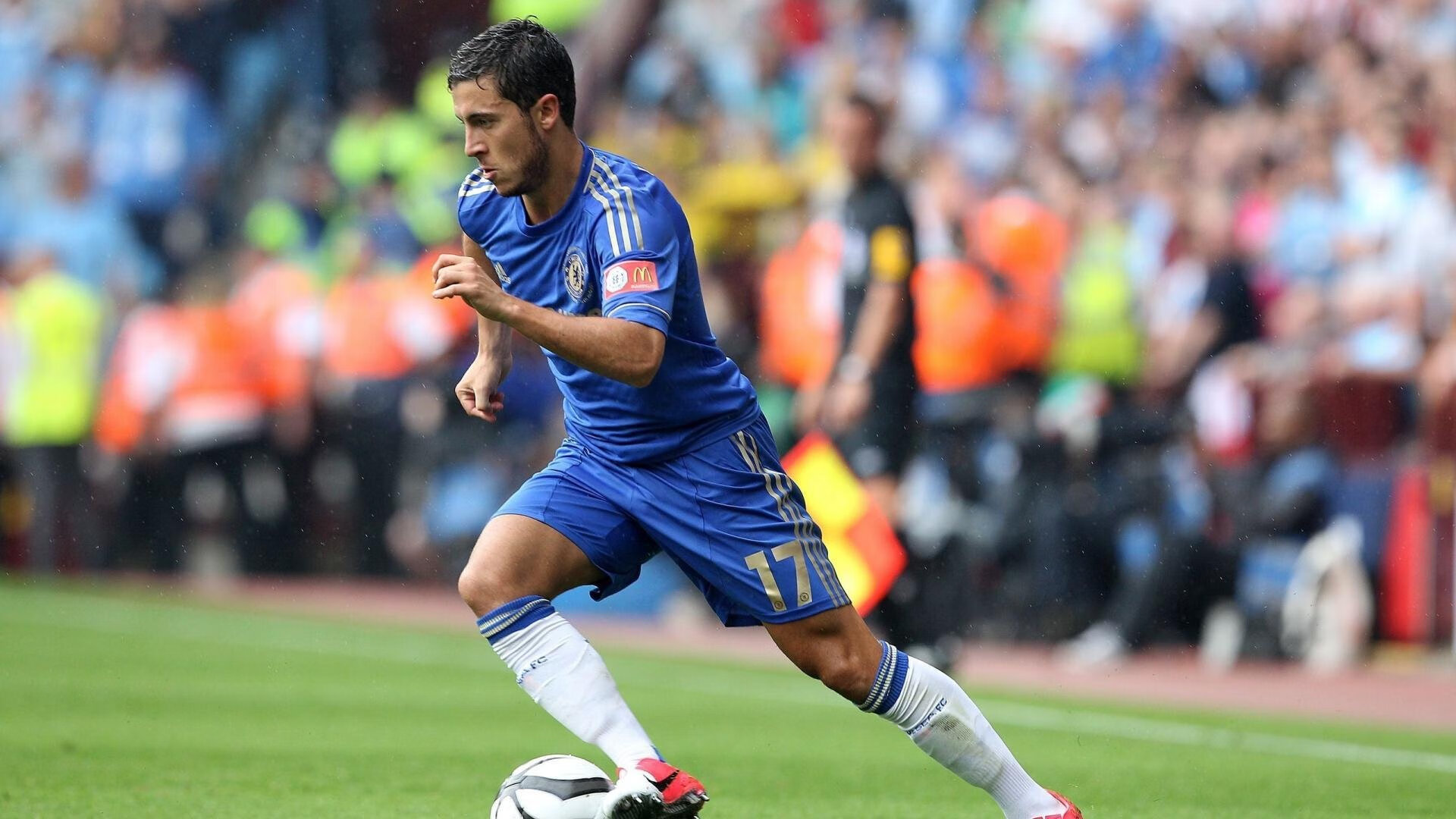 西甲国家德比之夜,乔治对手完全无解,一场注定载入史册的传奇之战